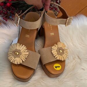 Avellini Tan Leather Sandals with Floral Accent made in Italy 7.5 women